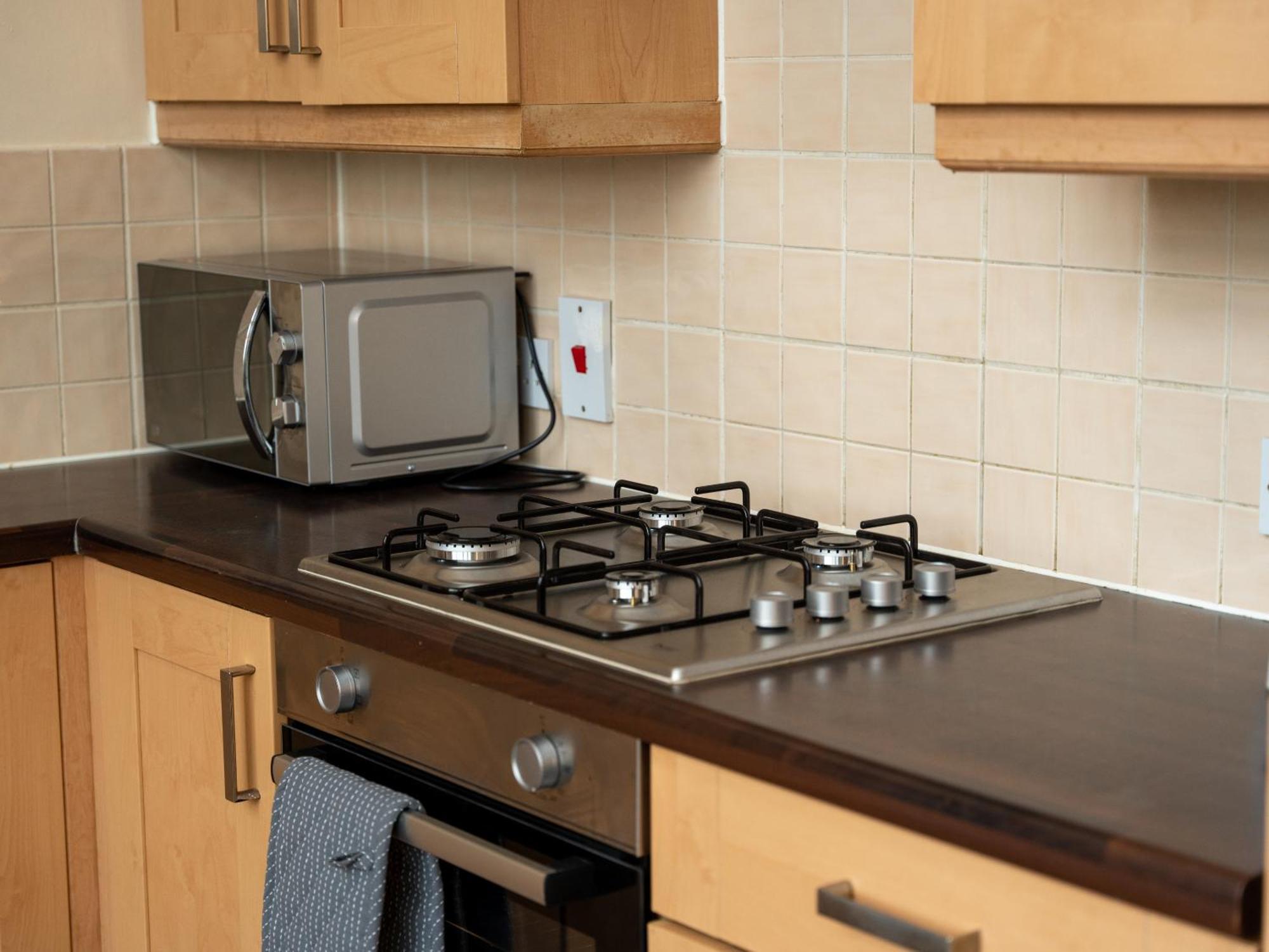 Luxury 2 Bed Apartment - Near Heathrow, Legoland, Windsor Slough Eksteriør bilde
