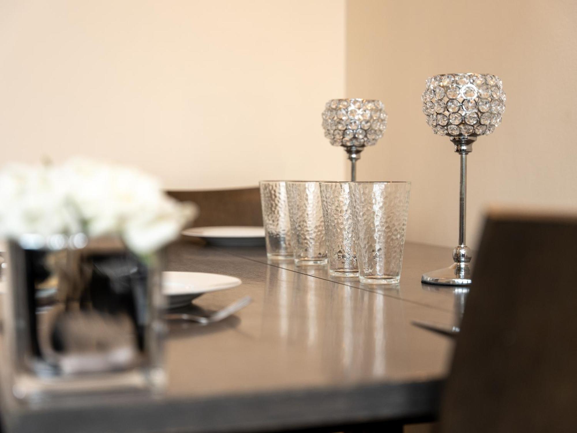Luxury 2 Bed Apartment - Near Heathrow, Legoland, Windsor Slough Eksteriør bilde
