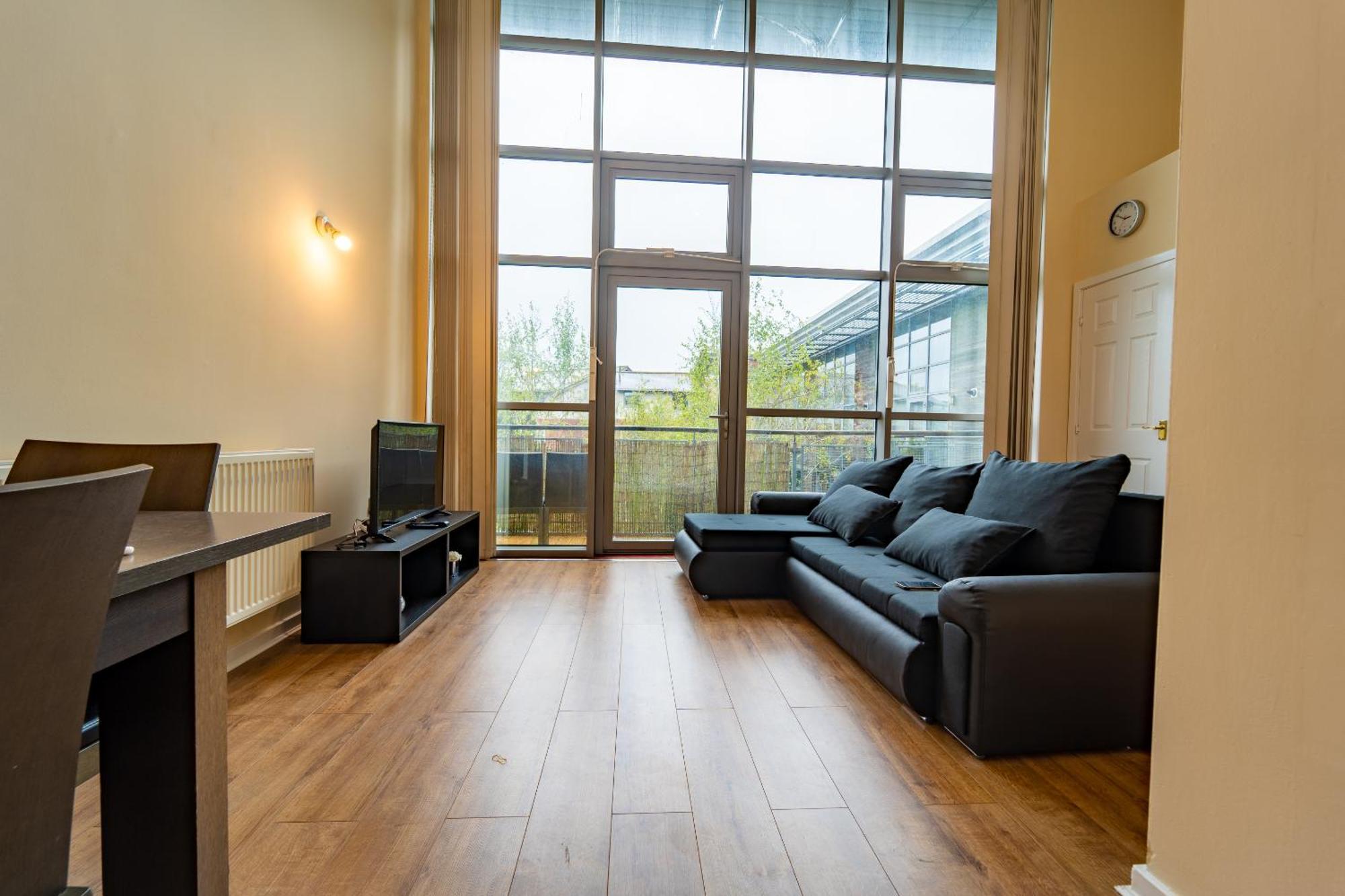 Luxury 2 Bed Apartment - Near Heathrow, Legoland, Windsor Slough Eksteriør bilde