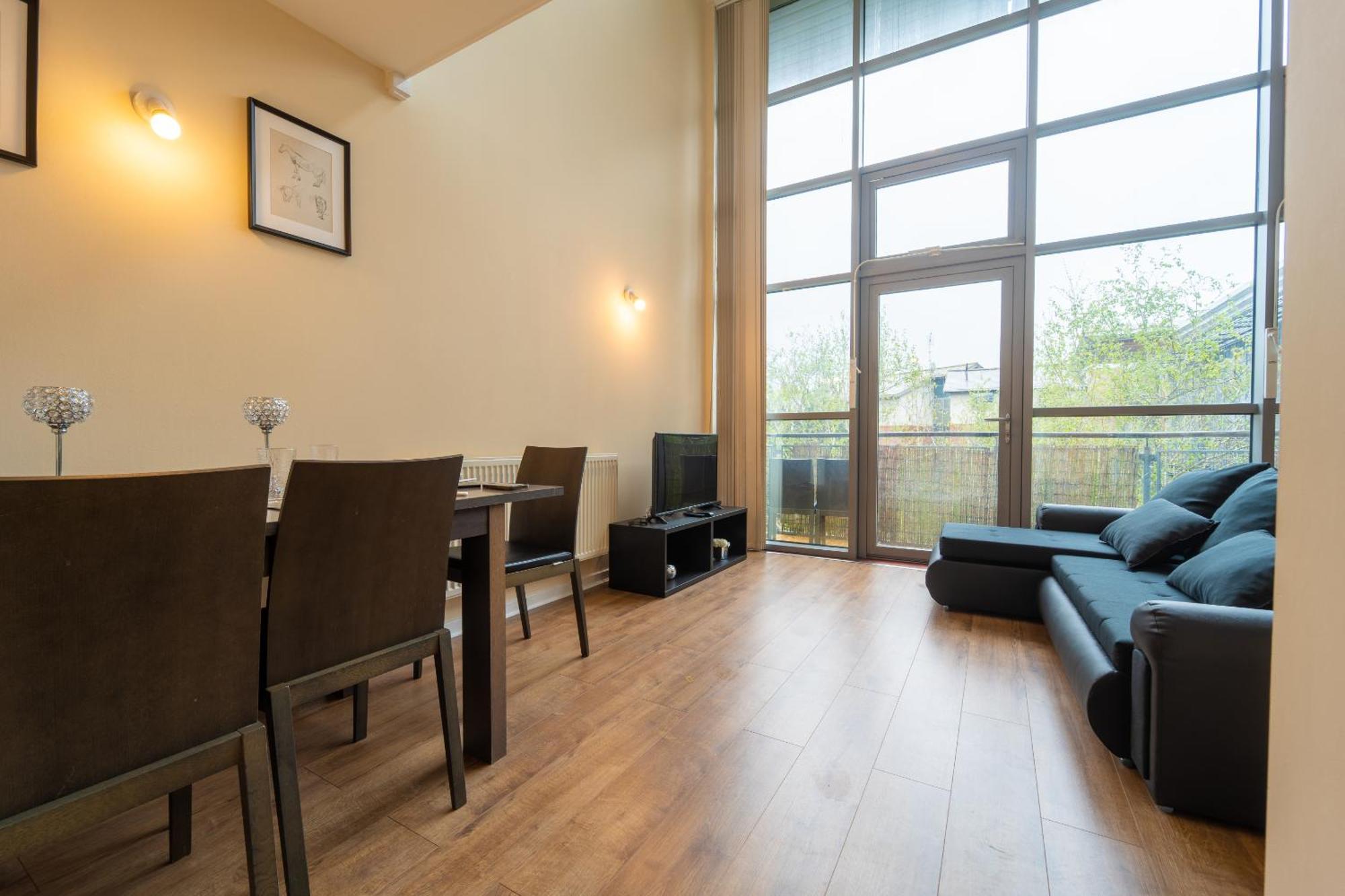 Luxury 2 Bed Apartment - Near Heathrow, Legoland, Windsor Slough Eksteriør bilde